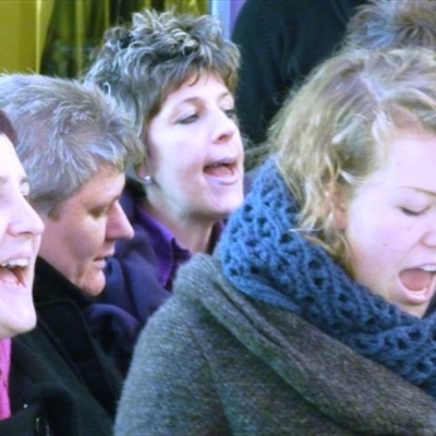 Kerstoptreden Op de Kamp