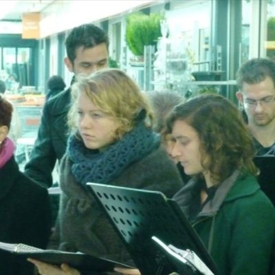 Kerstoptreden Op de Kamp